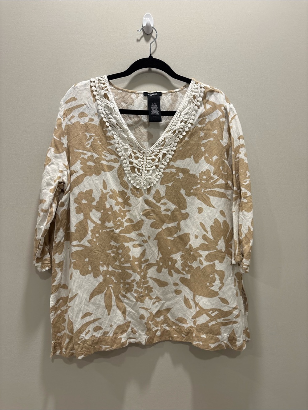 Premise Linen Crochet Trim Beige Floral V-Neck Crochet Trim 3/4 Sleeve Blouse XL